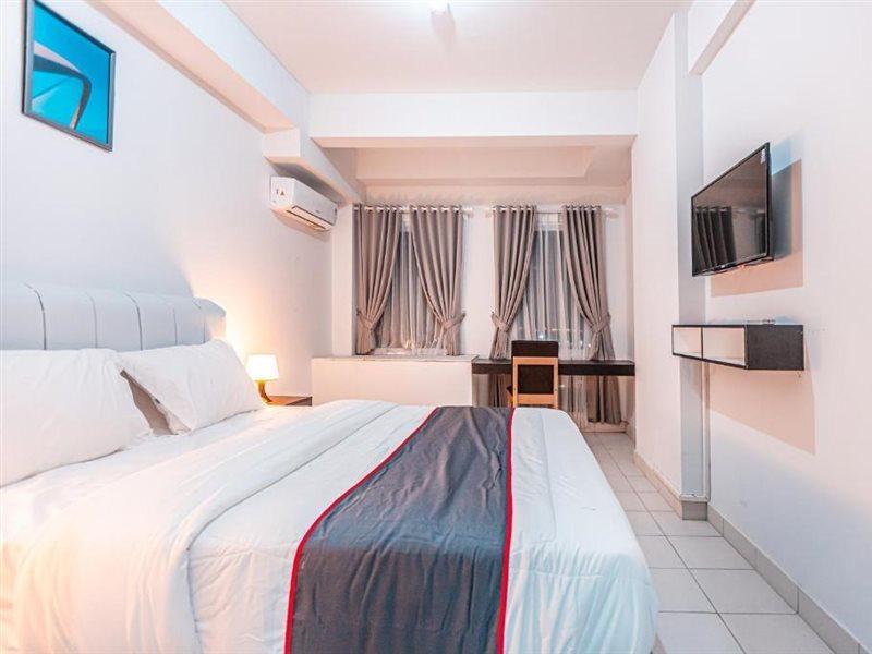Capital O Urbano Hotel Bekasi Exterior foto